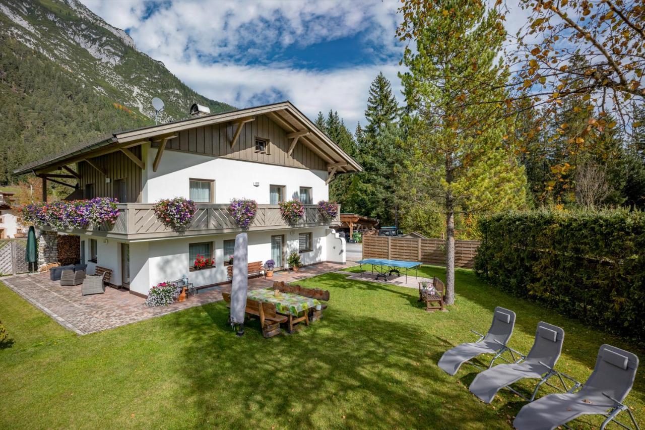 Ferienwohnung Haus Sonnenweg Leutasch Exterior foto