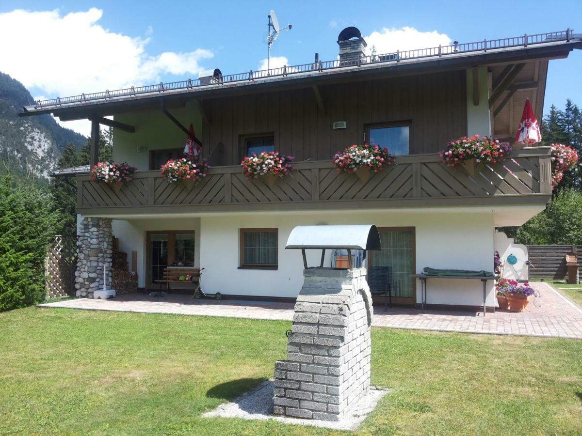 Ferienwohnung Haus Sonnenweg Leutasch Exterior foto